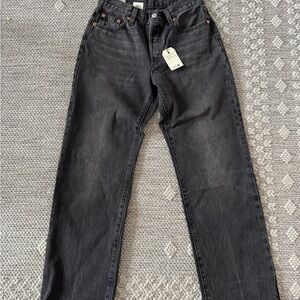 Levi's Women's Black Straight Leg Jeans
